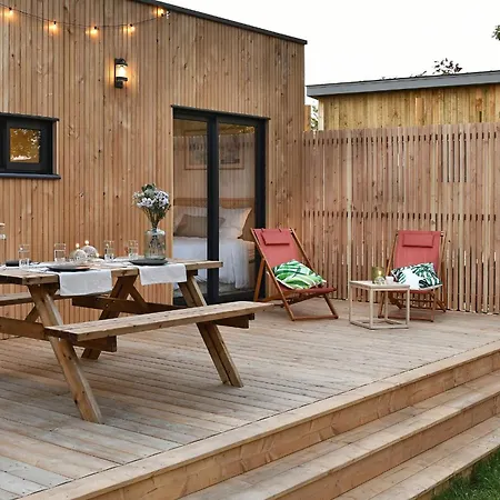 Holiday home O Les Jardins D Iode Proche